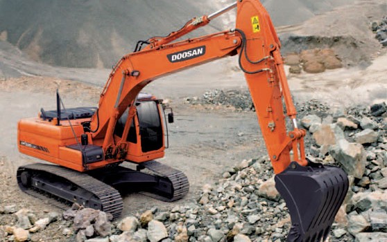 DOOSAN DX225LCA 20T EXCAVATOR